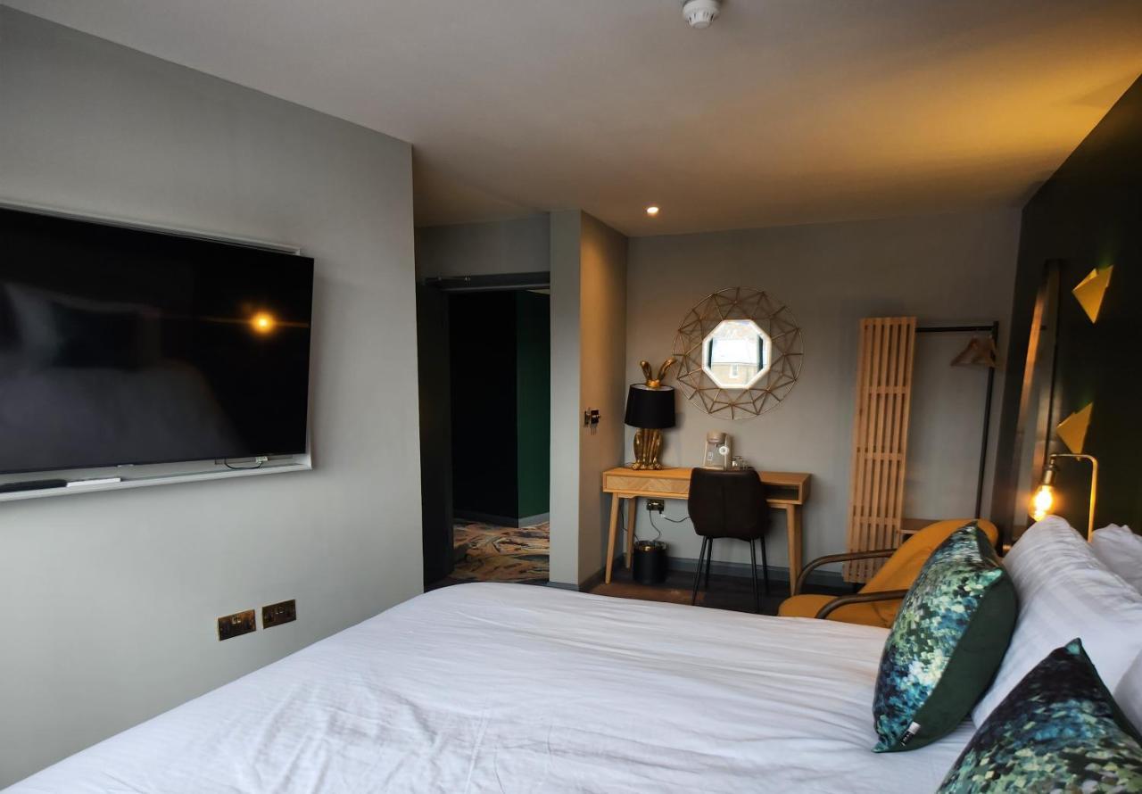 Pinnacle Suites Hotel Каус Екстер'єр фото