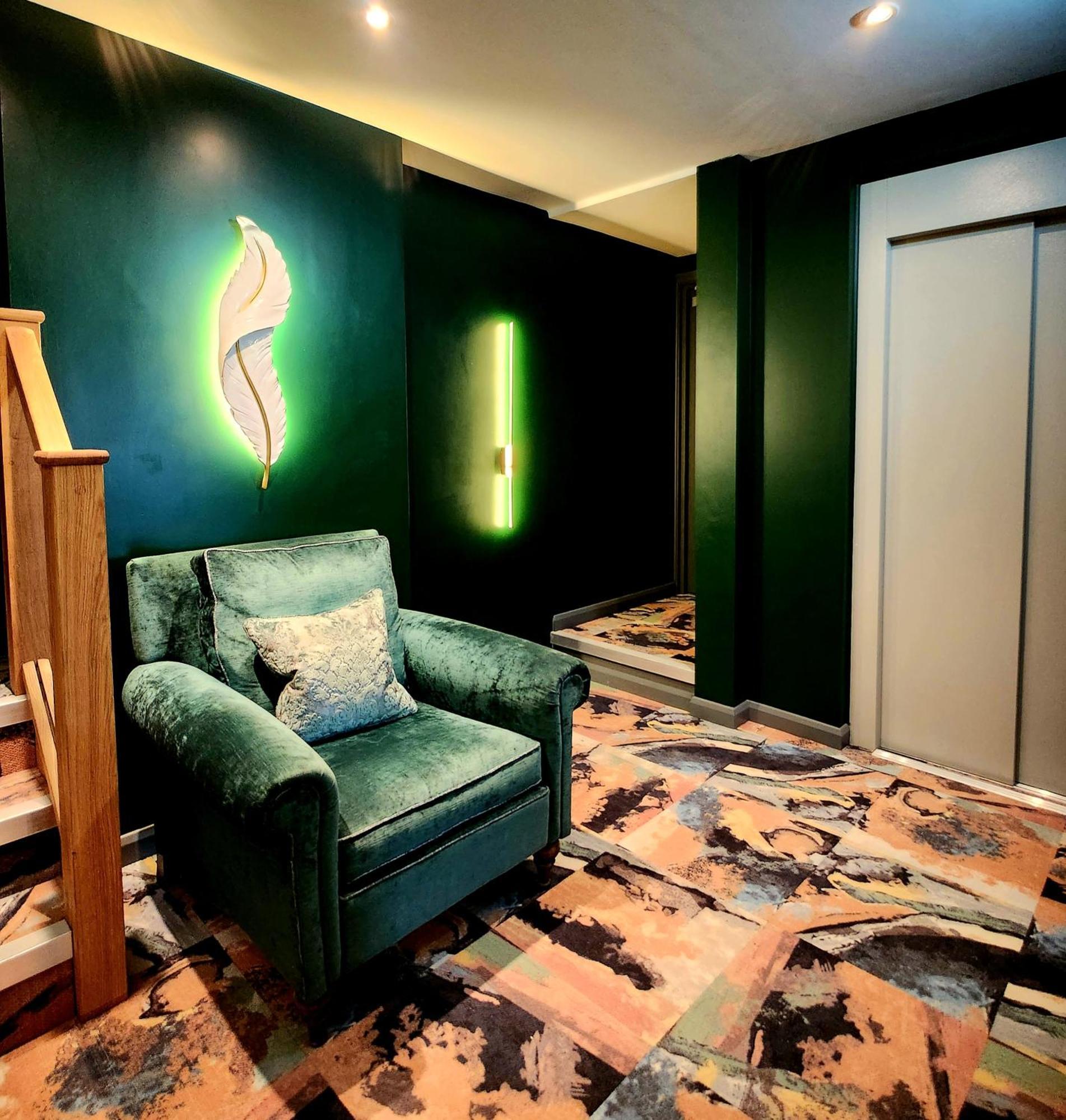 Pinnacle Suites Hotel Каус Екстер'єр фото