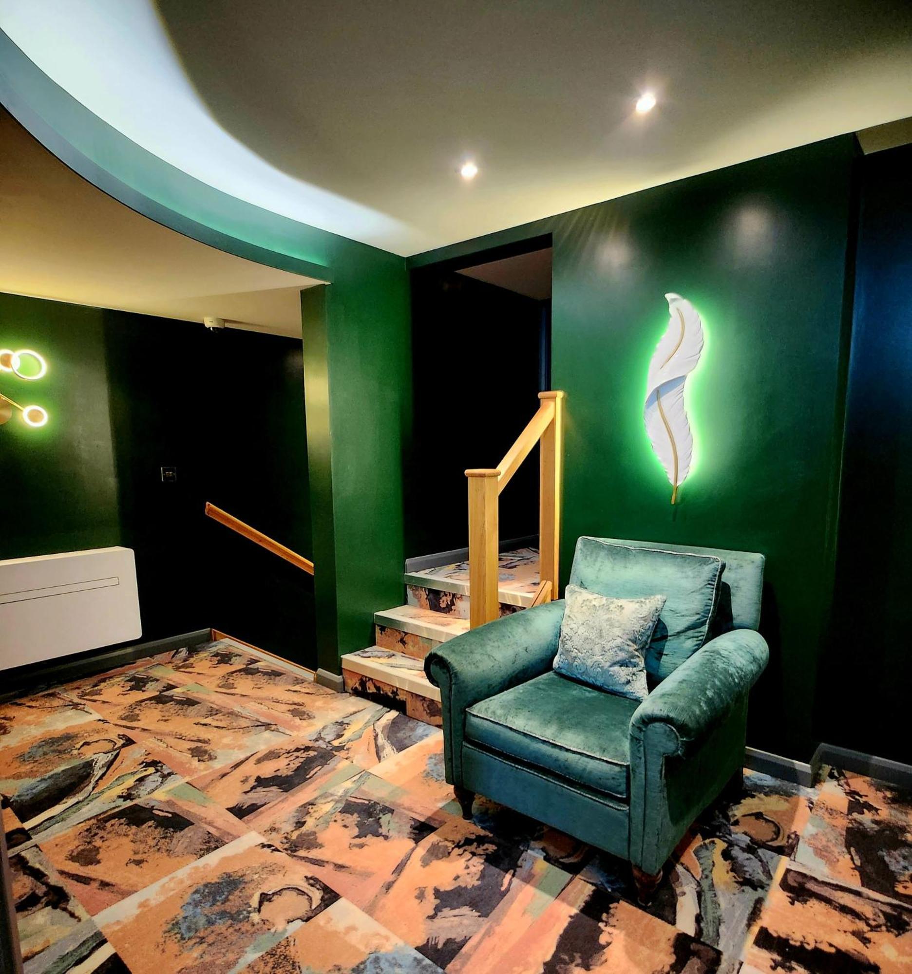 Pinnacle Suites Hotel Каус Екстер'єр фото